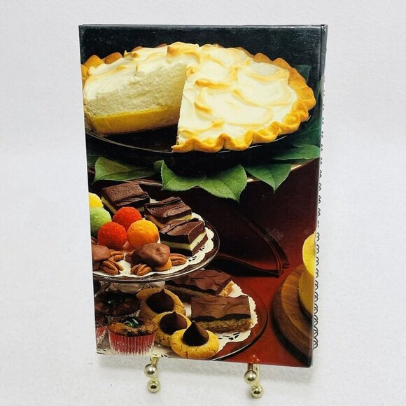 Borden Eagle Desserts Maker Recipes Cookbook Vintage Book Bakery Cake Pie Baker - Picture 2 of 9
